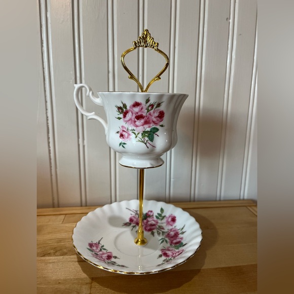 Hand Crafted Other - Vintage Tea Cup/ Saucer Stand